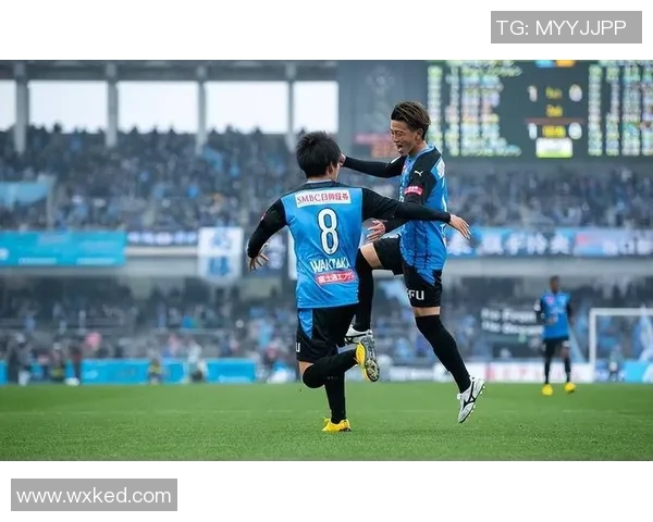 川崎前锋主场迎战水户，争夺联赛积分激战正酣